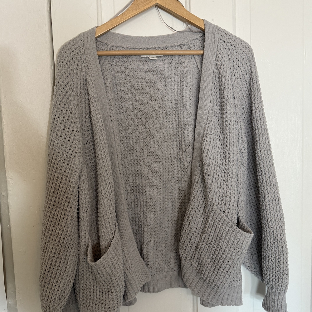 American Eagle Outfitters Gray Open-Front Cardigan